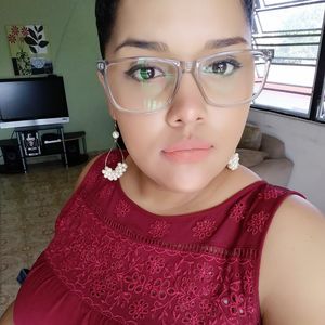 Meet your Posher, Evy